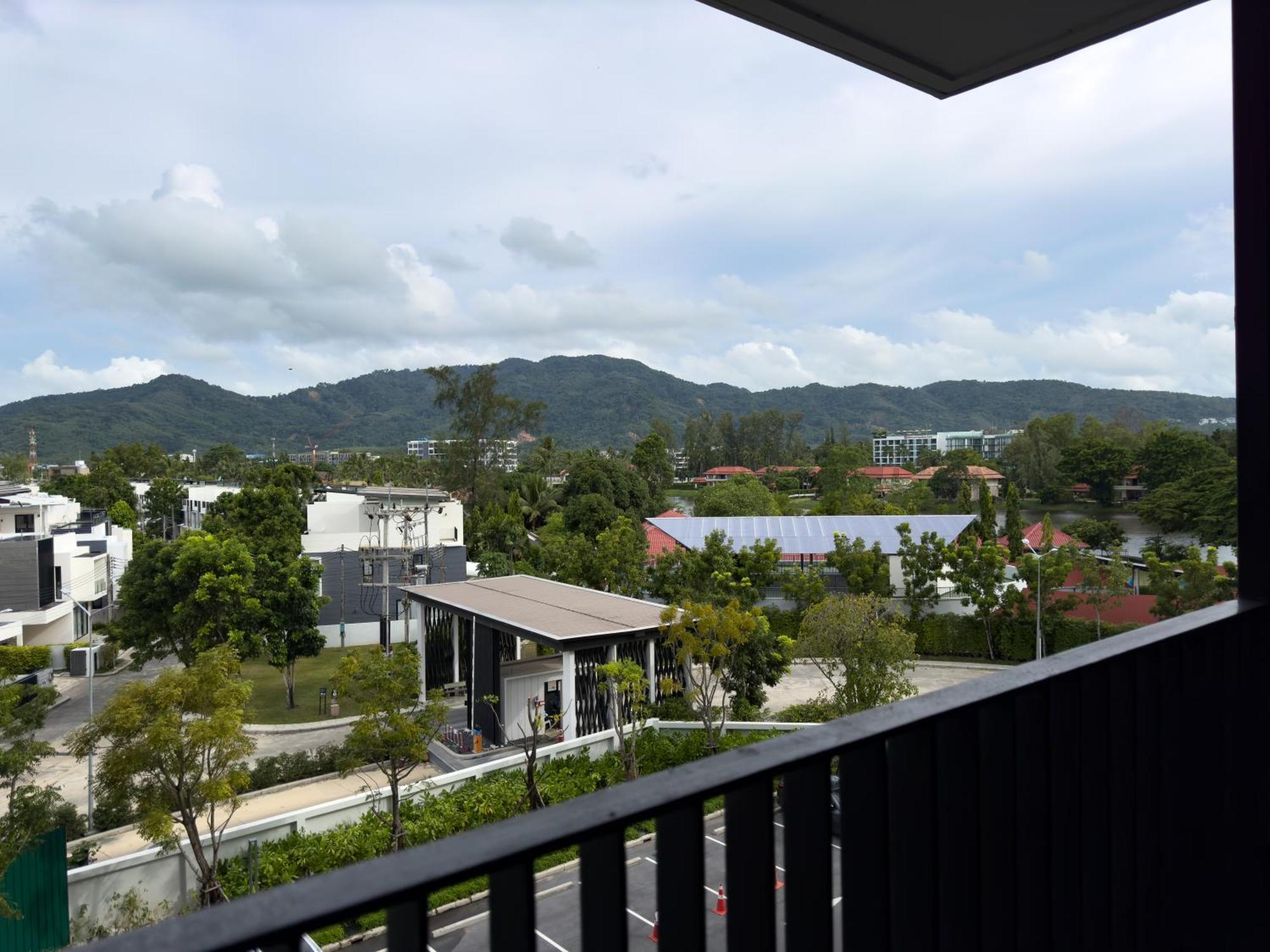 Skypark Laguna Apartments Bangtao Банг Тао Бийч Екстериор снимка